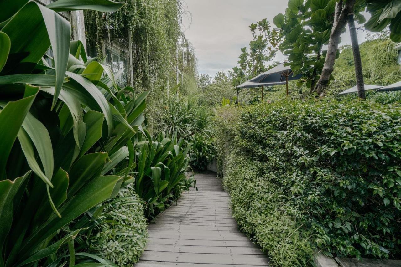 Rimbun Canggu Hotel Exteriör bild